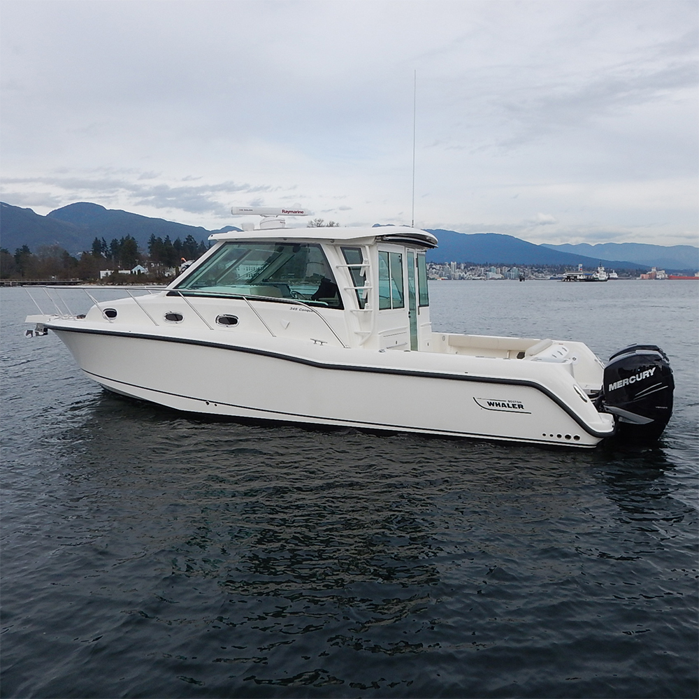 345 CONQUEST PILOTHOUSE